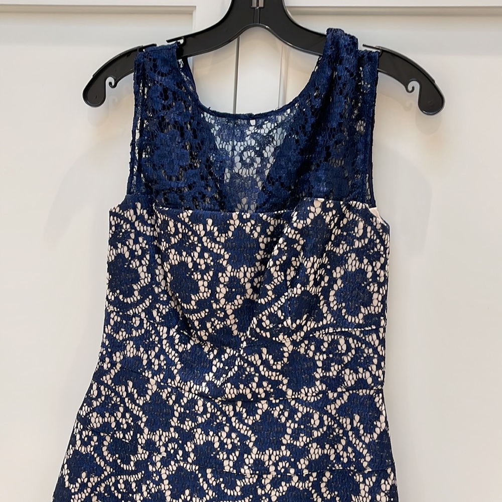 Kay Unger lace cocktail dress
